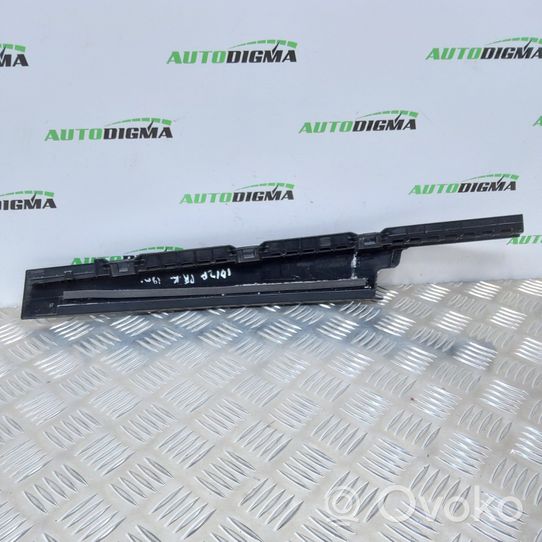 Seat Ibiza V (KJ) Rivestimento modanatura del vetro della portiera anteriore 6F0837901D