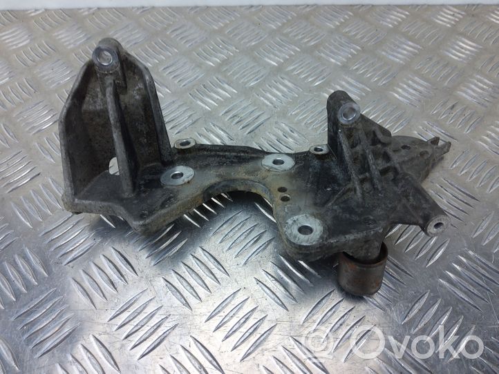 Audi A5 8T 8F Support pompe injection à carburant 059130147P