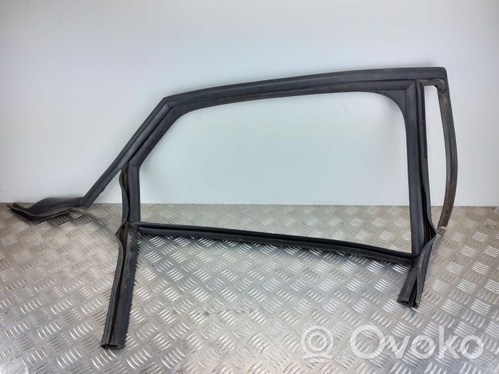 Audi A8 S8 D4 4H Rubber seal rear door window/glass 4H0839440