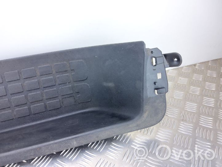 Toyota Proace Etuoven kynnyksen suojalista 98091633ZD