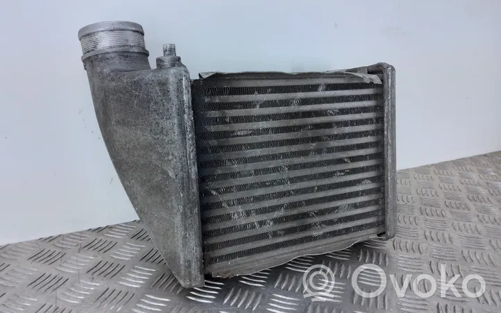 Audi RS6 Chłodnica powietrza doładowującego / Intercooler 077145805F