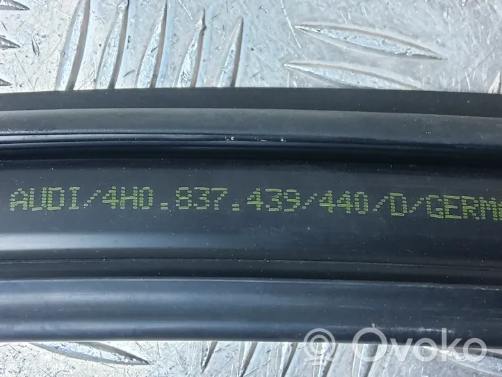 Audi A8 S8 D4 4H Rubber seal front door window/glass 4H0837439