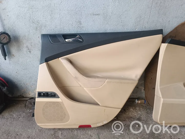 Volkswagen PASSAT B6 Boczki / Tapicerka drzwi / Komplet 3c1867012