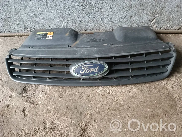 Ford Focus Maskownica / Grill / Atrapa górna chłodnicy 7m51r8138a