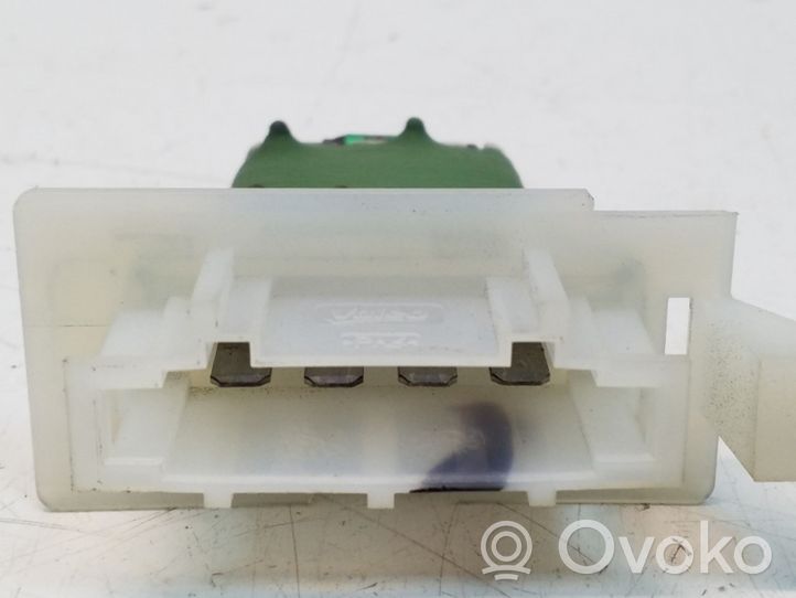 Volkswagen Jetta VI Heater blower motor/fan resistor 