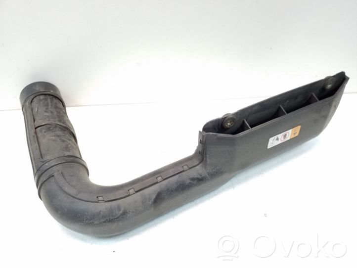 Hyundai i40 Oro paėmimo kanalo detalė (-ės) 282103Z000