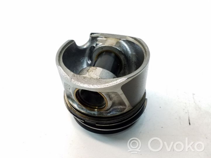 Volkswagen Jetta VI Piston 