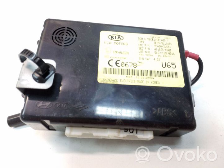 KIA Sportage Oven keskuslukituksen ohjausyksikön moduuli 954003U651