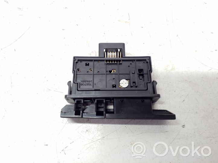 Toyota Prius (XW20) Hazard light switch 