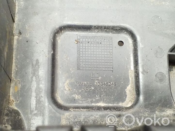 Opel Astra J Vassoio scatola della batteria 13346249