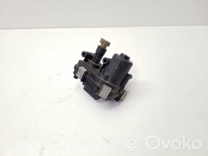 Opel Astra J Intake manifold valve actuator/motor 