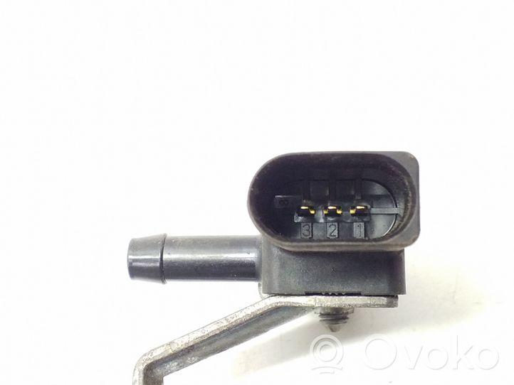 Volkswagen Jetta VI Exhaust gas pressure sensor 0281006222