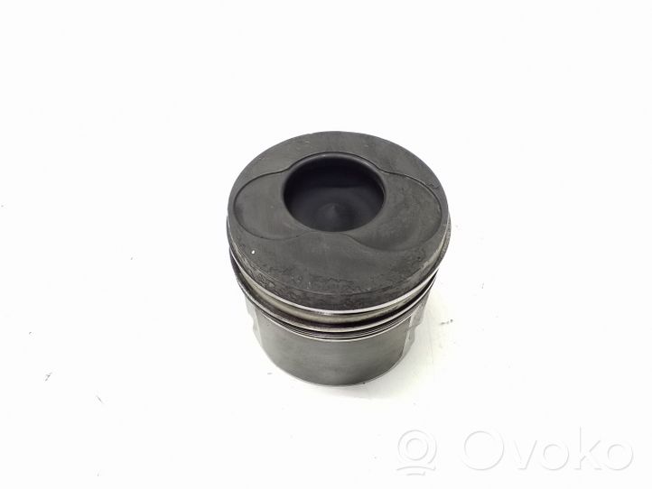 Volkswagen Touareg I Piston 