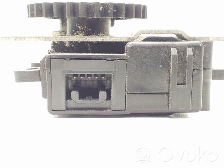 Toyota Avensis T270 Air flap motor/actuator 0638000920PLS