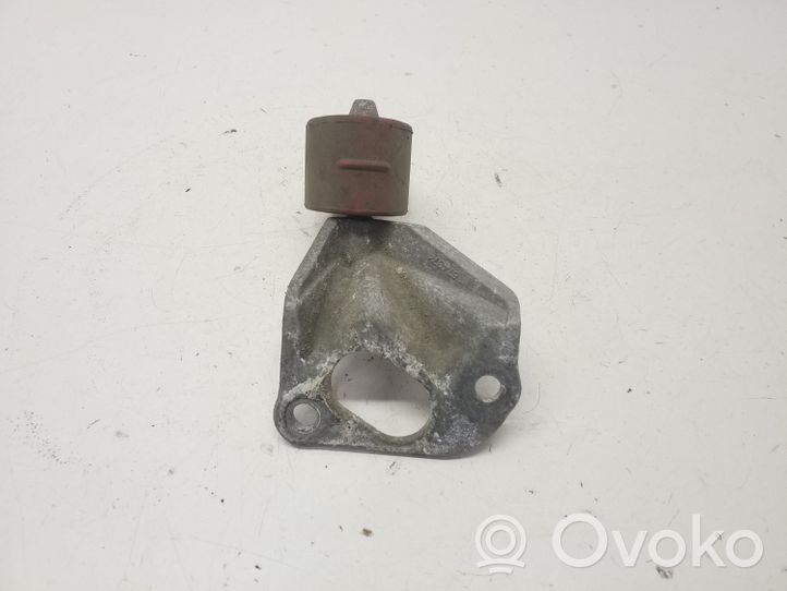 Ford Focus Support / crochet de silencieux d'échappement 674374