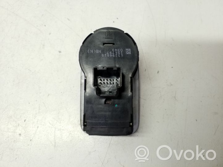 Opel Meriva B Przełącznik świateł 13294818