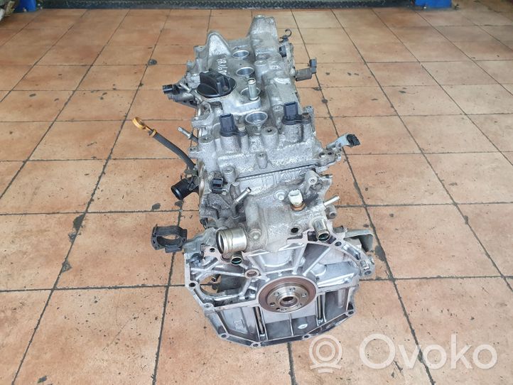 Nissan Juke I F15 Moottori 101202738708A