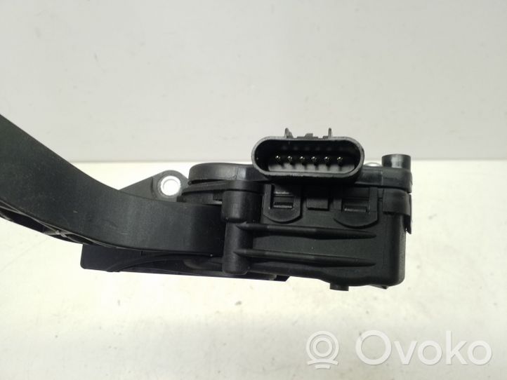 Chevrolet Captiva Accelerator throttle pedal 20784691