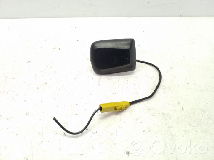 Chrysler Town & Country V Antenna GPS 