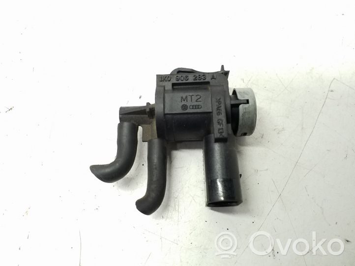 Volkswagen Tiguan Solenoīda vārsts 1K0906283A