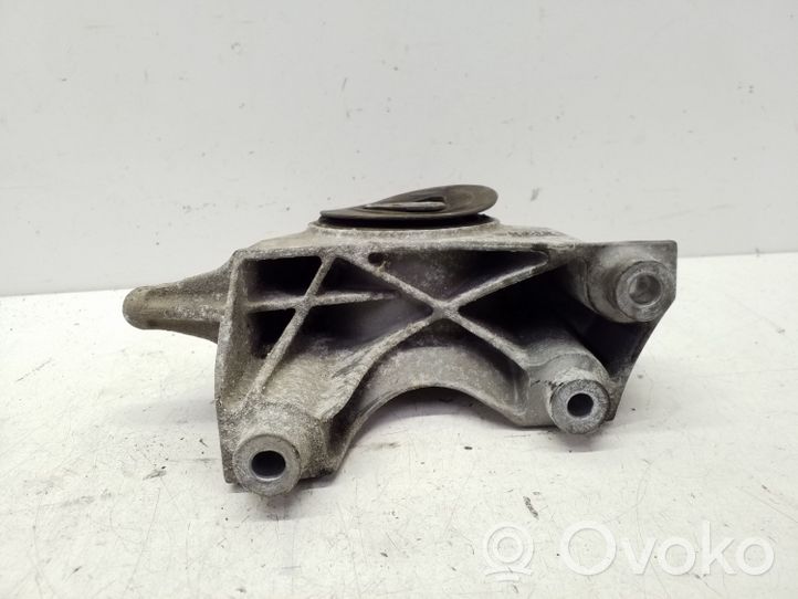 Opel Antara Engine mount bracket X00762A