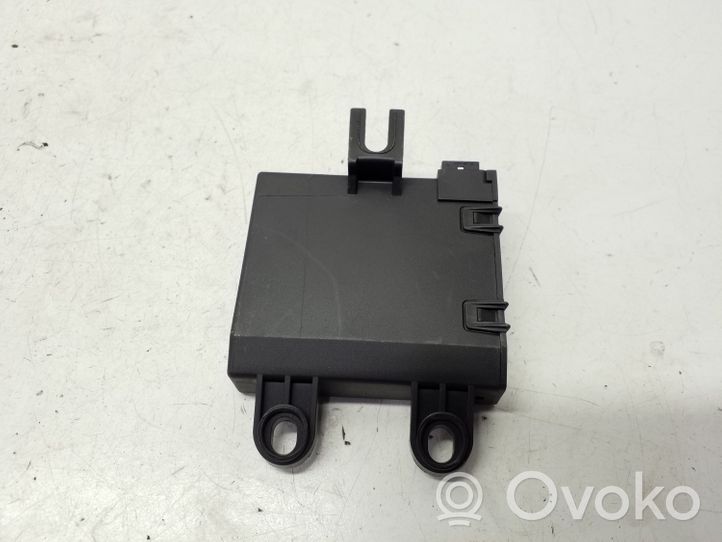 Audi A4 S4 B7 8E 8H Alarm control unit/module 8H0951178