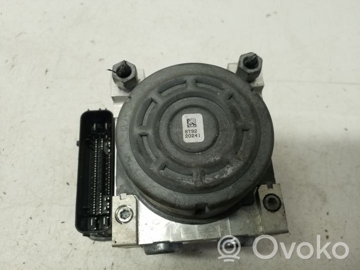 Ford Fusion II Pompe ABS EG9C2C405AE