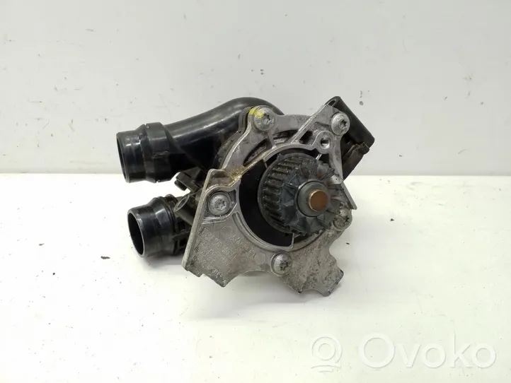 Volkswagen Tiguan Water pump 06H121010