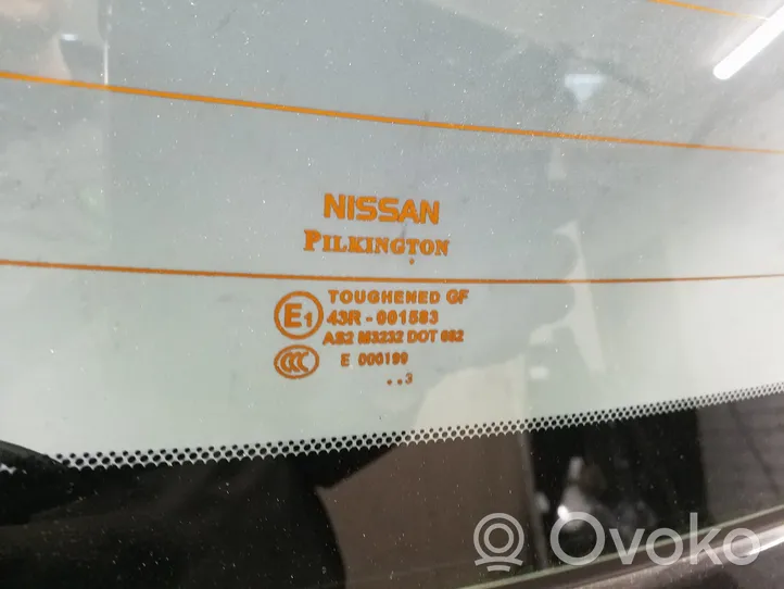 Nissan Juke I F15 Takaluukun/tavaratilan kansi 