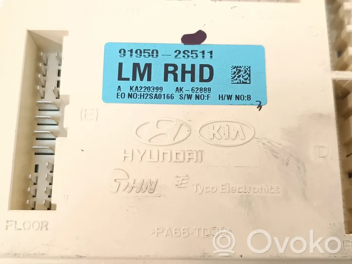 Hyundai ix35 Ramka / Moduł bezpieczników 919502S511