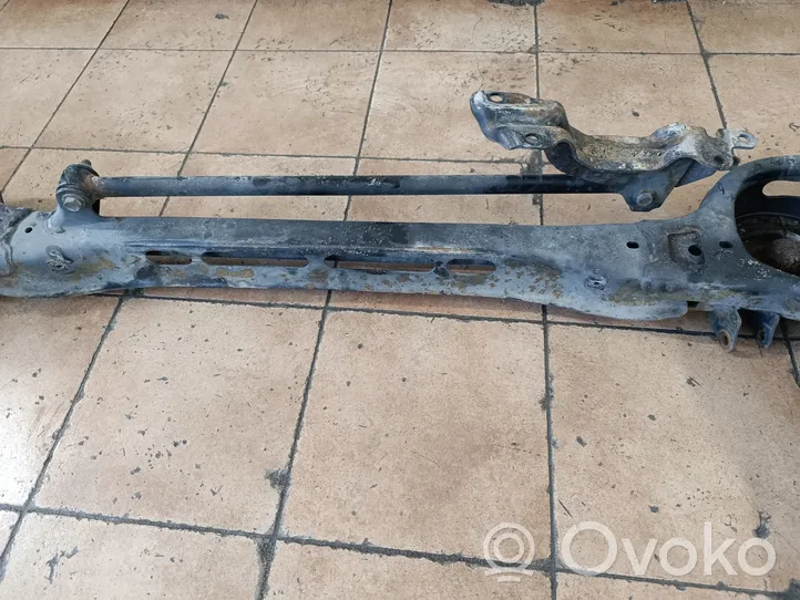 Chrysler Town & Country V Rear axle beam 