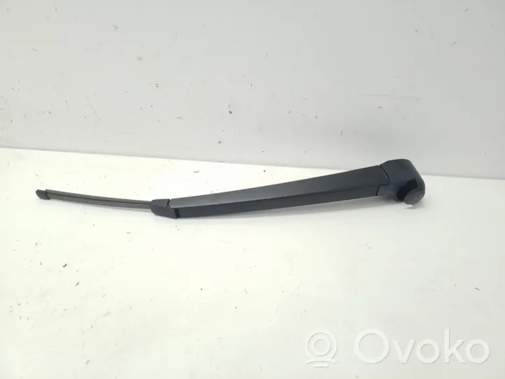 Volkswagen Tiguan Rear wiper blade arm 