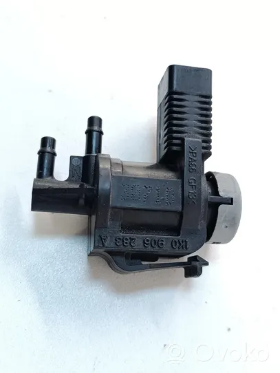 Volkswagen Tiguan Turbo solenoid valve 1K0906283A