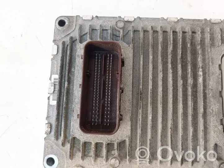 Chrysler Town & Country V Sterownik / Moduł ECU P05150778AB