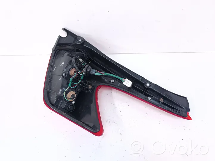 Nissan Juke I F15 Lampa tylna 