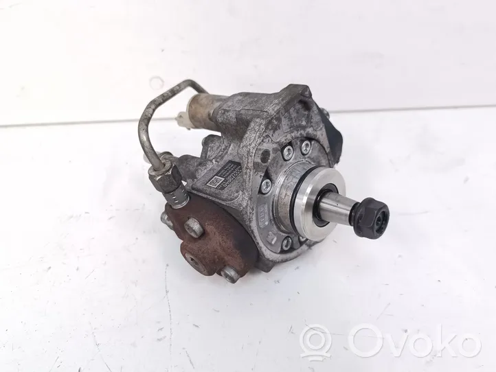 Opel Astra J Fuel injection high pressure pump 55570040