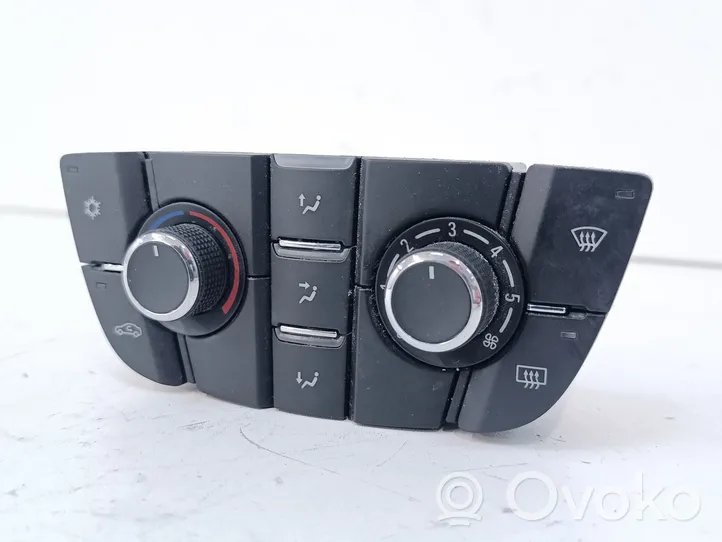 Opel Astra J Unité de contrôle climatique 13435154