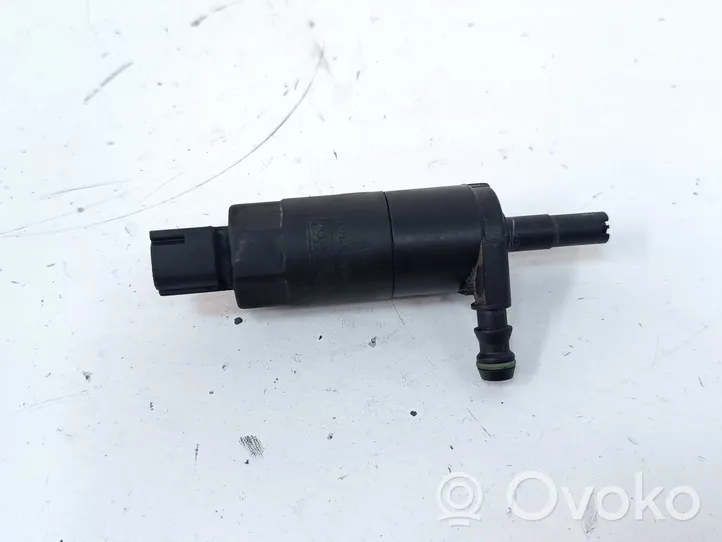 Ford Kuga I Pompa spryskiwacza szyby przedniej / czołowej 5W9313K082AA