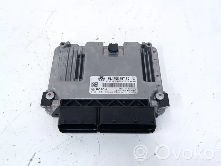 Volkswagen Tiguan Engine control unit/module 06J906027FC