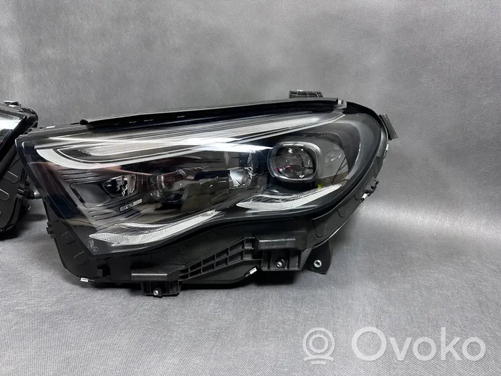 Mercedes-Benz E W214 Lampy przednie / Komplet 