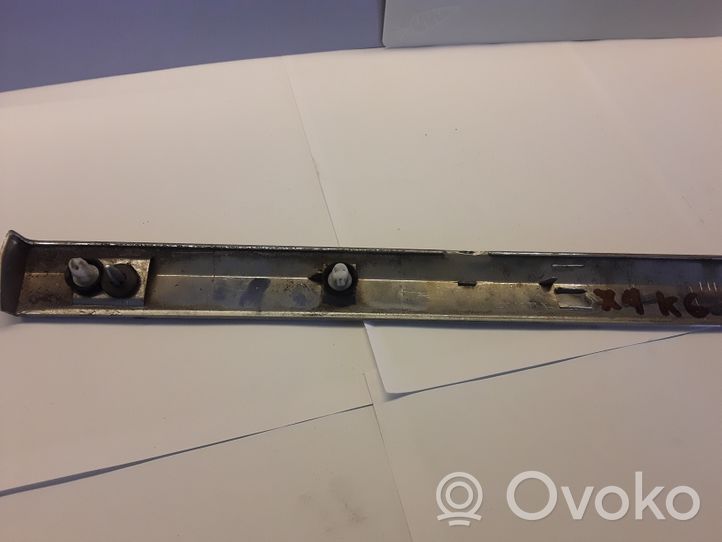 Citroen C5 Moulure de porte arrière 9681804680