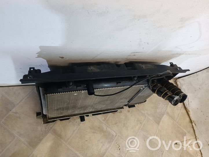 Citroen C4 II Support de radiateur sur cadre face avant 