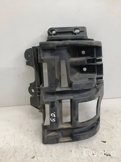 Peugeot 5008 Support de pare-chocs arrière 9686252880