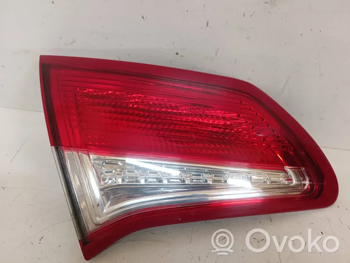 Citroen C4 II Galinis žibintas dangtyje 9672155880