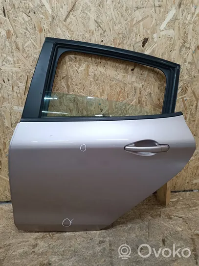 Peugeot 208 Rear door 