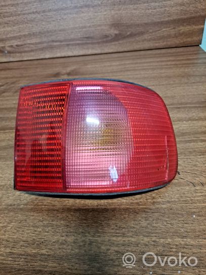 Audi A8 S8 D2 4D Luci posteriori 4D0945096