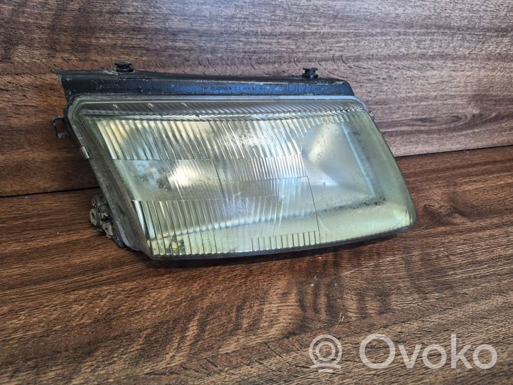 Volkswagen PASSAT B5 Headlight/headlamp 14742600