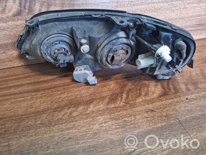 Opel Astra G Lampa przednia 148437