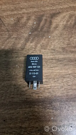 Audi A8 S8 D2 4D Moduł / Przekaźnik oświetlenia wnętrza kabiny 4D0907131