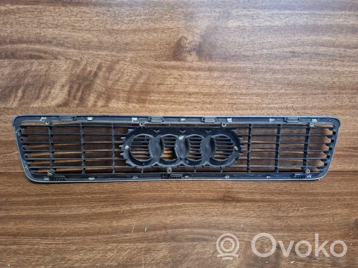Audi 80 90 S2 B4 Grotelės priekinės 8G0853651C